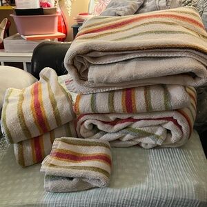 Pottery Barn ~Multicolor Stripes Cotton Towels~ Set of 6~ (3 bath;2 hand;1face)